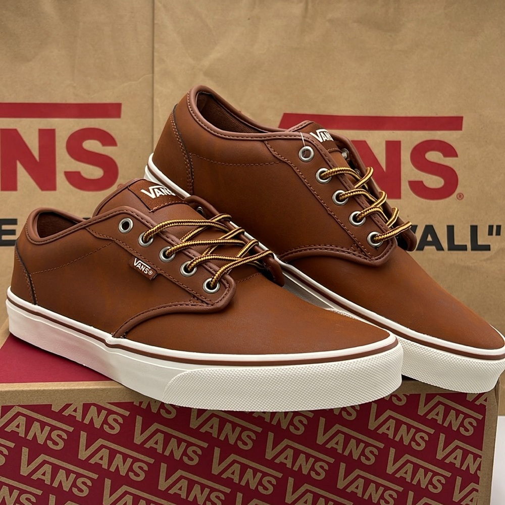 Vans WMNS Leather Sneakers with White Accents Atwood (Leather)Brown/Marshmallow - Picture 4 of 16